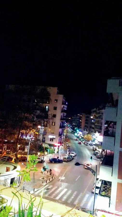 Center Near The Sea And Metro!Unique Crystal Apartment With Amazing View Салоники